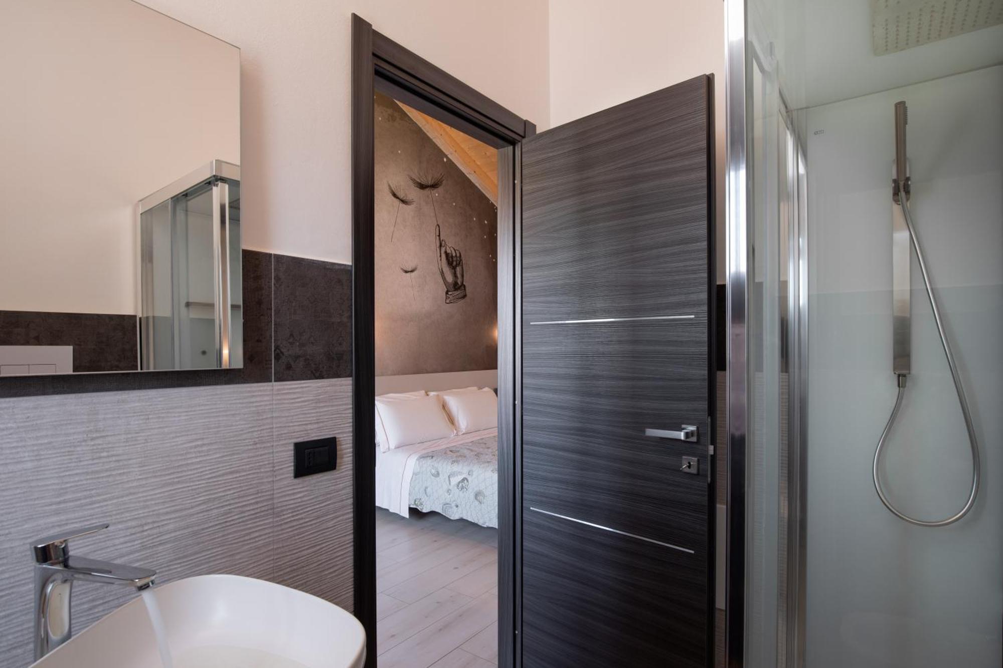 Theodore Rooms San Teodoro  Room photo